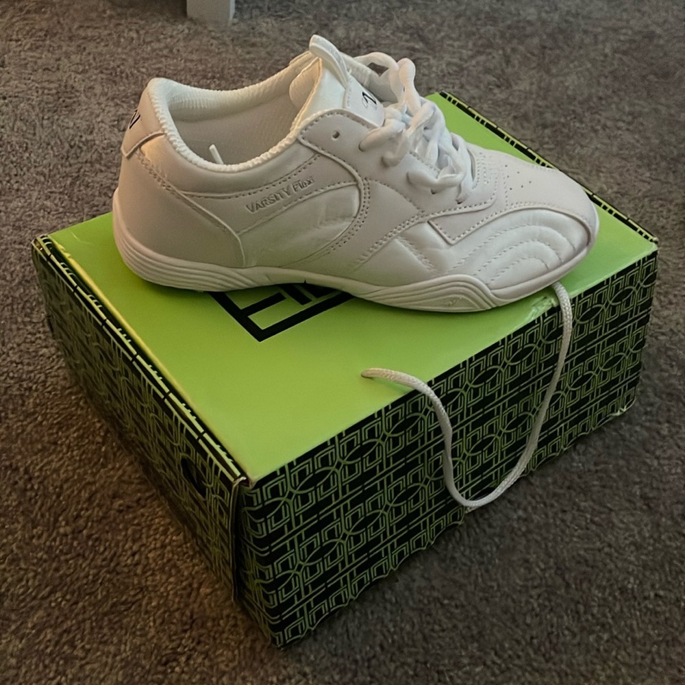 VARSITY cheer shoes
